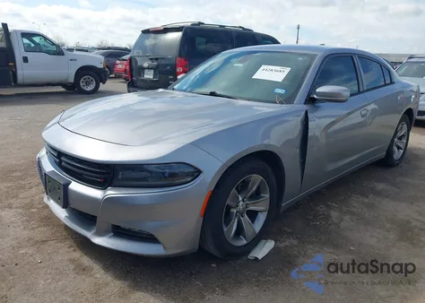 2015 Dodge Charger Sxt z USA, uszkodzony, nr VIN 2C3CDXHGXFH902594